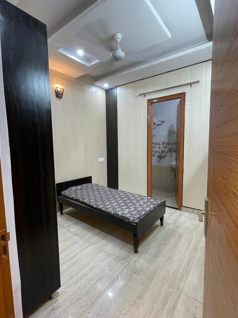 Bedroom, pir machalla 3 Bedroom 115 Sq.Yd. Apartment In Pir Machalla Zirakpur 9293667