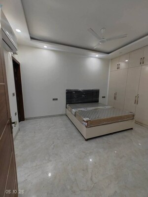 1 BHK Builder Floor For Rent in Saket