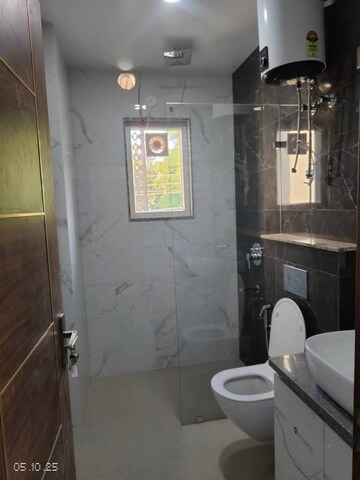 Bathroom in 1 BHK Builder Floor at Saket – for Rent