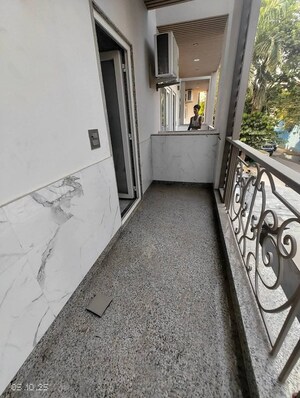 Balcony in 1 BHK Builder Floor at Saket – for Rent