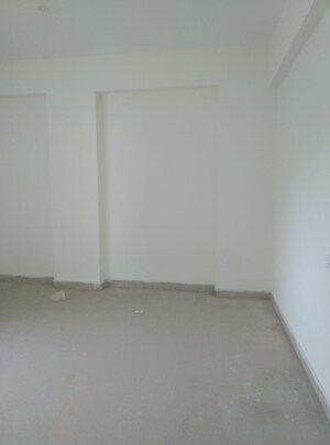 Room in 3 BHK Apartment at Madhapur – for Sale