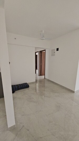 Room in 3 BHK Apartment at Unique Youtopia, Kharadi – for Rent