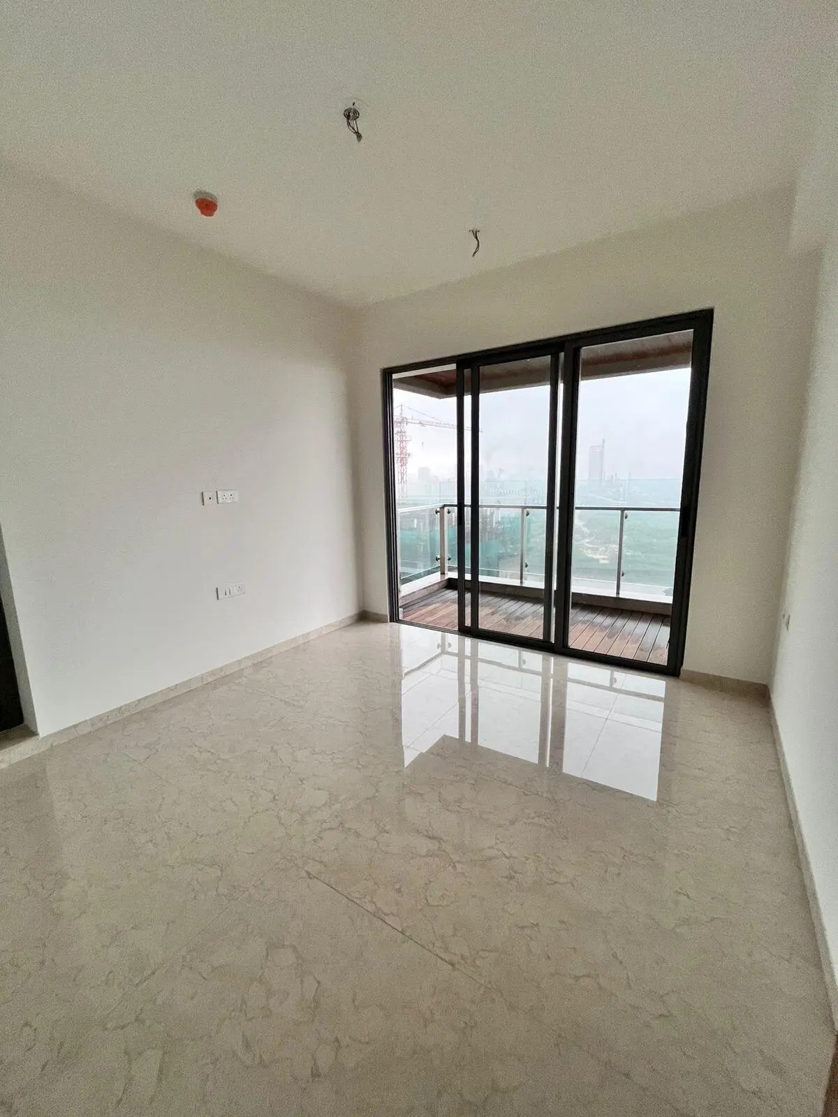 3.5 BHK Apartment For Rent in Lodha Aura