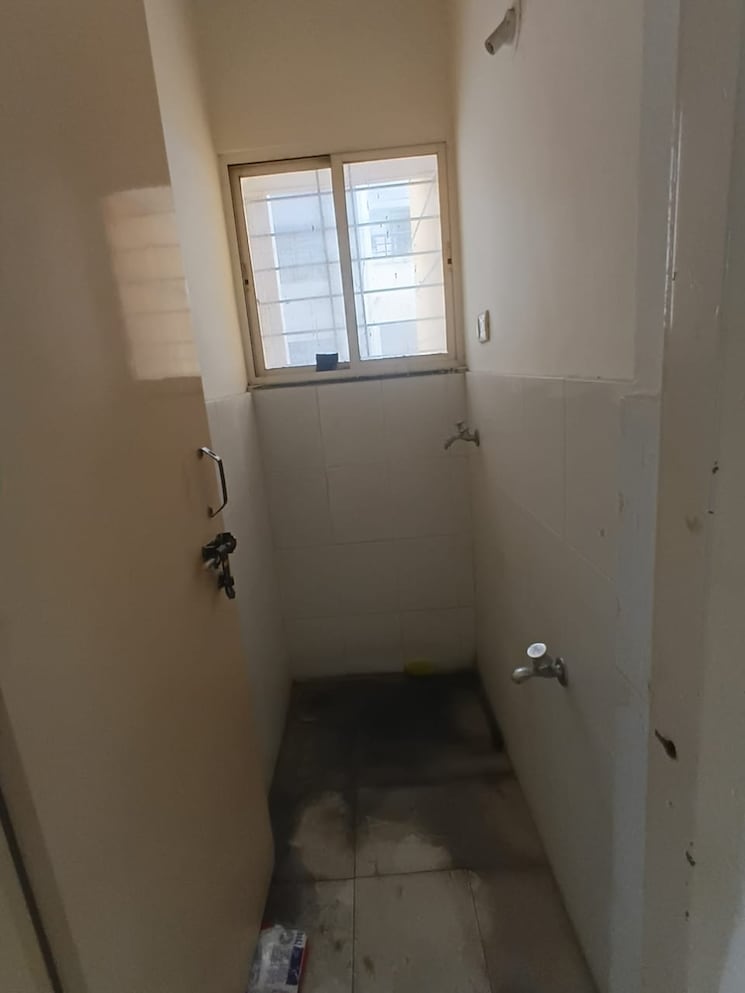 Bathroom, vishal-leela-residency 1 Bedroom 636 Sq.Ft. Apartment In Kharadi Pune 9293819