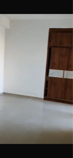 Room in 2 BHK Apartment at Ajnara Homes, Sector 16 Greater Noida – for Sale