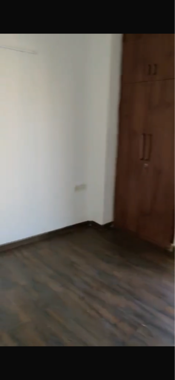 Room in 2 BHK Apartment at Ajnara Homes, Sector 16 Greater Noida – for Sale