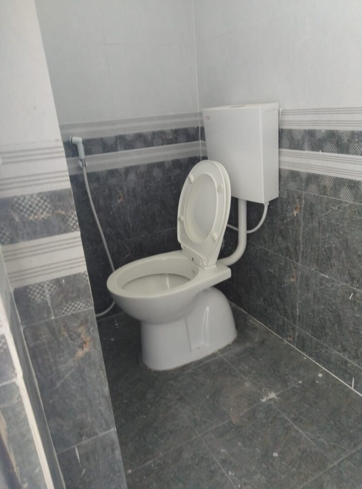 Bathroom, kachiguda 3 Bedroom 2150 Sq.Ft. Apartment In Kachiguda Hyderabad 9293809