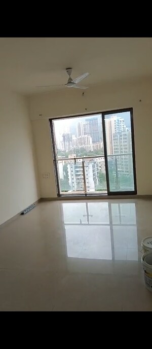 2.5 BHK Apartment For Rent in Sudarshan Sky Garden, Ghodbunder Road