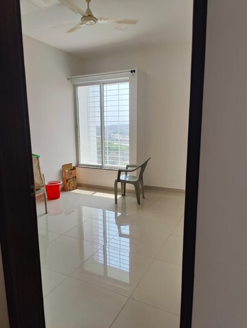 Room in 1 BHK Apartment at Yashwin Orizzonte, Kharadi – for Rent