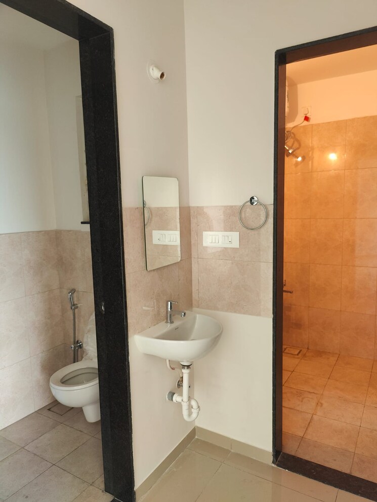 Bathroom, yashwin-orizzonte 1 Bedroom 500 Sq.Ft. Apartment In Kharadi Pune 9293836
