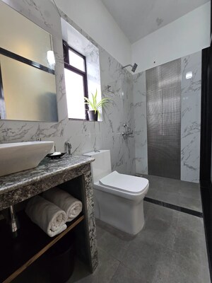 Attached Bathroom in 2 BHK Apartment at Calangute – for Rent