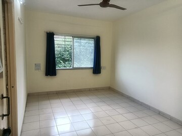 Room in 2.5 BHK Apartment at Hinjewadi Phase 3 – for Rent