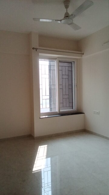 Room in 3 BHK Apartment at Majestique Marbella Phase 1, Kharadi – for Rent