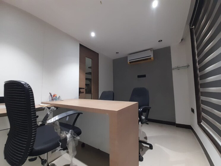 Team Area, royal-palms Commercial Office Space 300 Sq.Ft. In Goregaon East Mumbai 9293920