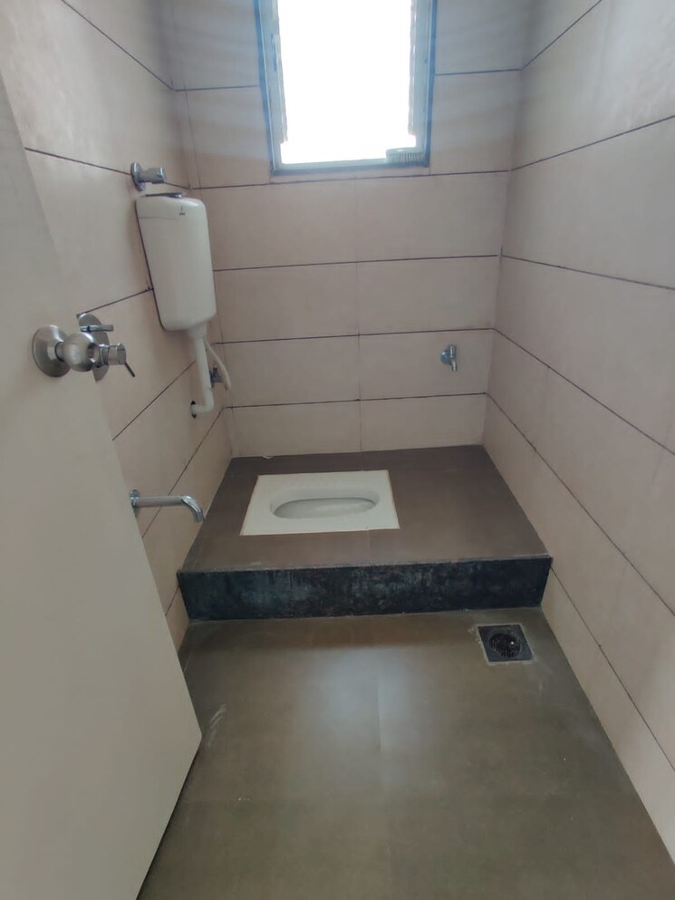 Bathroom, rs-kalpvruksh 2 Bedroom 750 Sq.Ft. Apartment In Vadgaon Budruk Pune 9293908