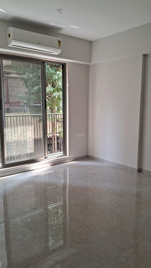 Bedroom in 2 BHK Apartment at Om Sai CHS Chembur, Chembur – for Rent