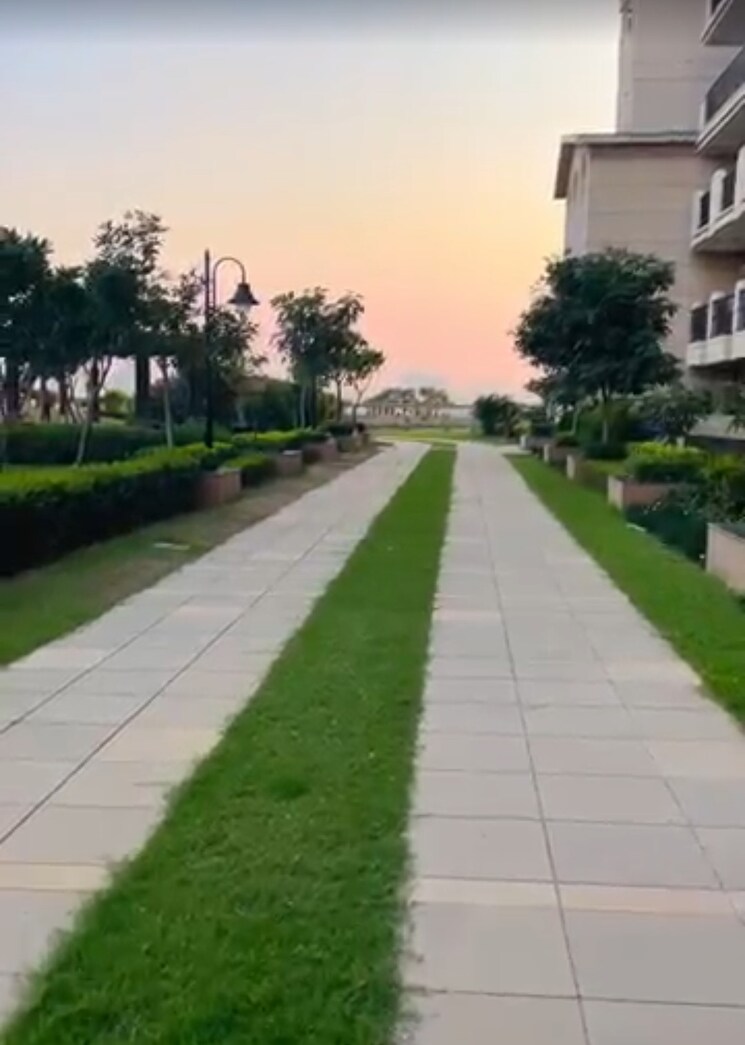 Garden, ats-triumph 3 Bedroom 2290 Sq.Ft. Apartment In Sector 104 Gurgaon 9293935