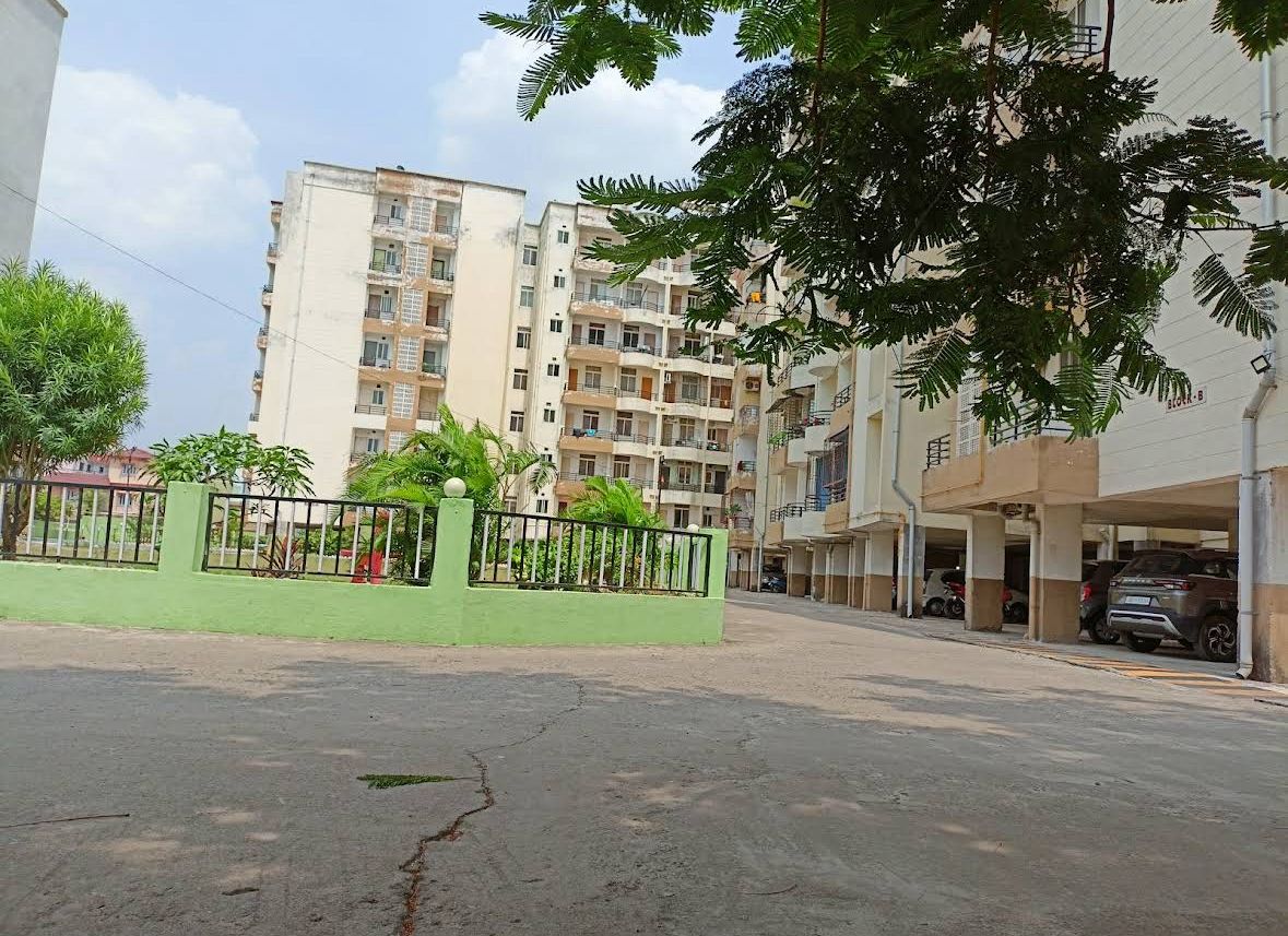 3 BHK + Extra Room Apartment For Sale in Bariatu