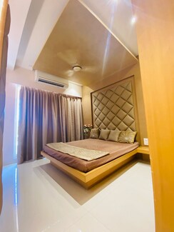 2 BHK Apartment For Sale in Tharwani Meghna Montana