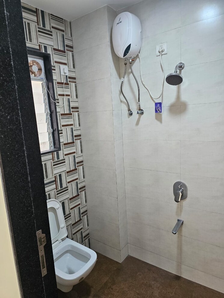 Bathroom, om-sai-chembur-nandadeep-chs 2 Bedroom 1040 Sq.Ft. Apartment In Chembur Mumbai 9293940