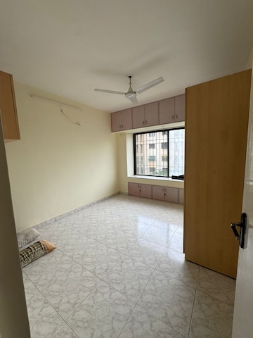 Room in 2 BHK Builder Floor at Santacruz East – for Rent