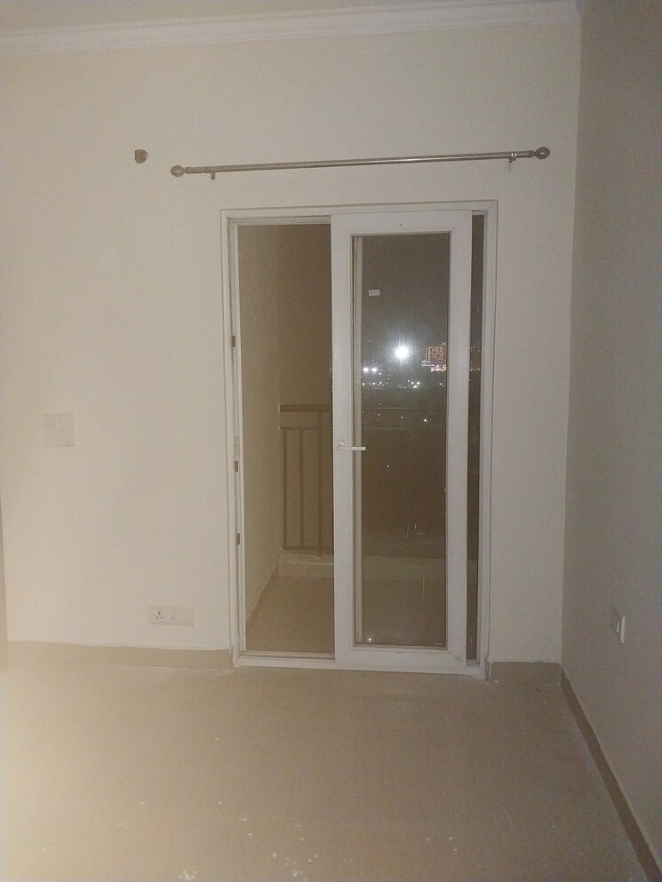 Room, paras-tierea 2 Bedroom 825 Sq.Ft. Apartment In Sector 137 Noida 9294045