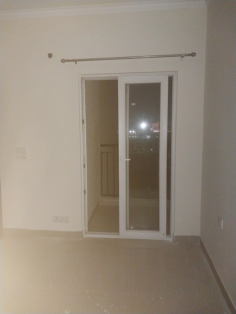 Room, paras-tierea 2 Bedroom 825 Sq.Ft. Apartment In Sector 137 Noida 9294045