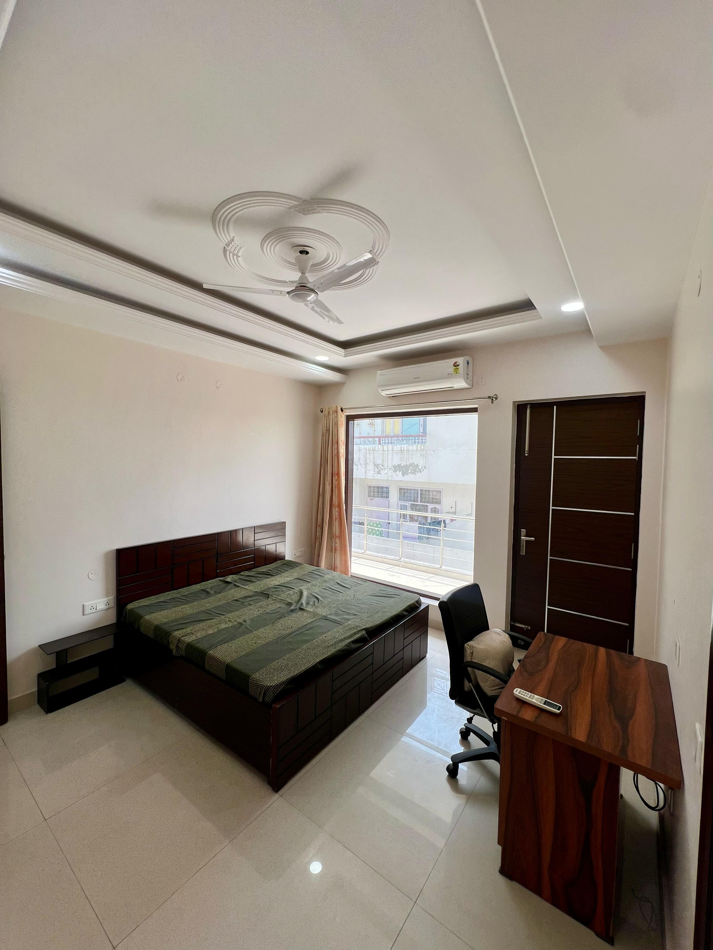 3 BHK + Servant Room Builder Floor For Rent in Palam Vihar Residents Association
