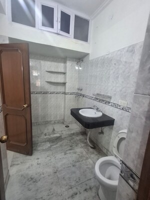 Bathroom in 3 BHK Builder Floor at Sector 37 – for Rent