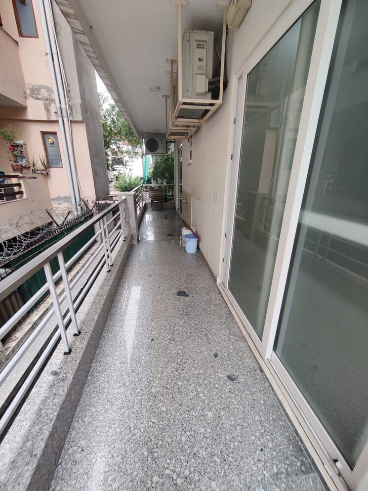 Balcony, palam-vihar-residents-association 3 Bedroom 1863 Sq.Ft. Builder Floor In Palam Vihar Gurgaon 9294097