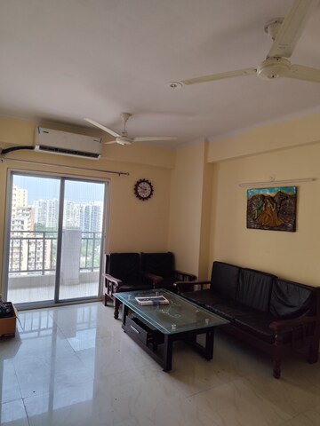 2 BHK Apartment For Rent in Futec Gateway, Sector 75
