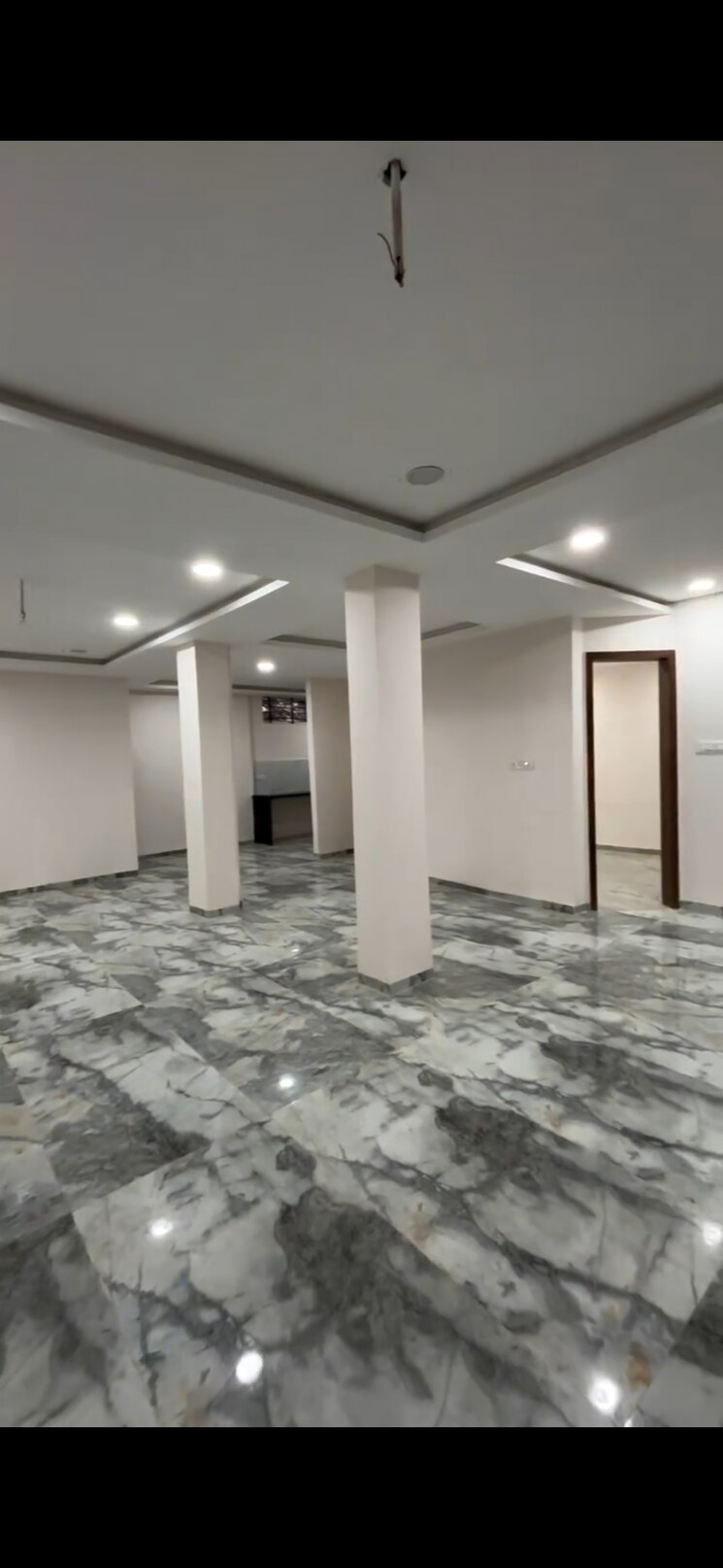 Room, airport road 5 Bedroom 3100 Sq.Ft. Independent House In Airport Road Indore 9294192