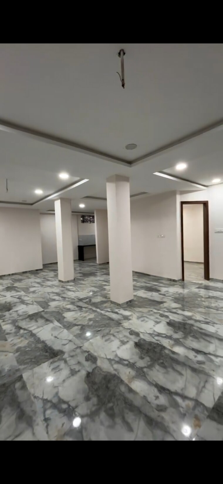 Room, airport road 5 Bedroom 3100 Sq.Ft. Independent House In Airport Road Indore 9294192