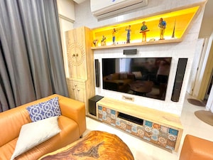 Bedroom in 3.5 BHK Apartment at Vijay Orovia, Ghodbunder Road – for Sale