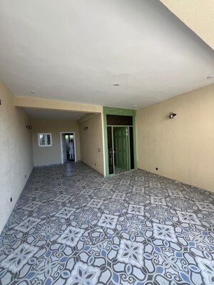 Room in 3 BHK Independent House at Jakhan – for Sale