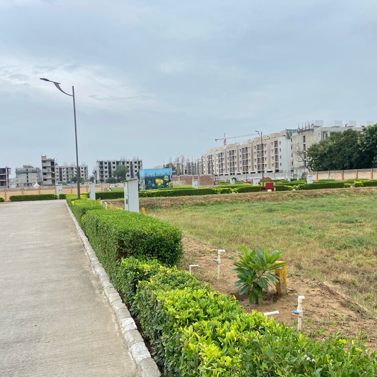 Garden, jms-the-nation  150 Sq.Yd. Plot In Sector 95 Gurgaon 9294203