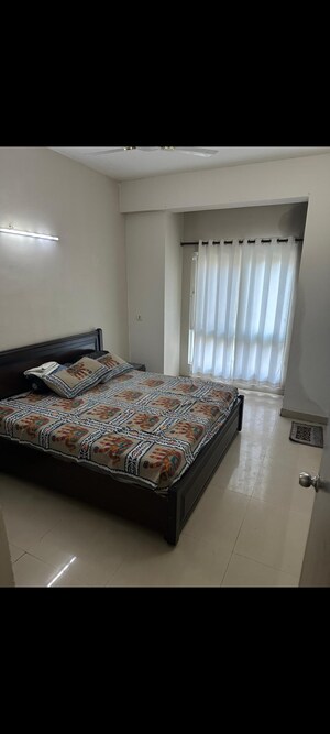 Bedroom in 3.5 BHK Apartment at Mahagun Moderne, Sector 78 – for Rent