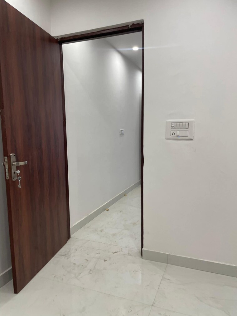 Room, saket 1 Bedroom 500 Sq.Ft. Builder Floor In Saket Delhi 9294208