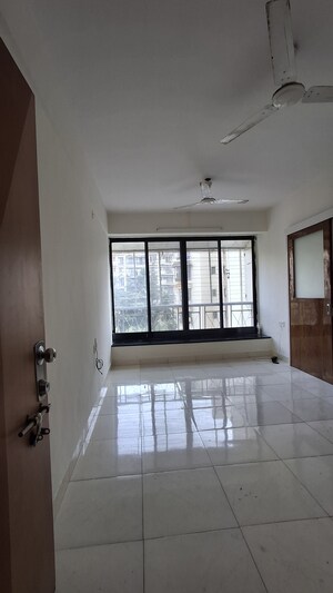 1 BHK Apartment For Rent in Evershine Millennium Paradise, Kandivali East