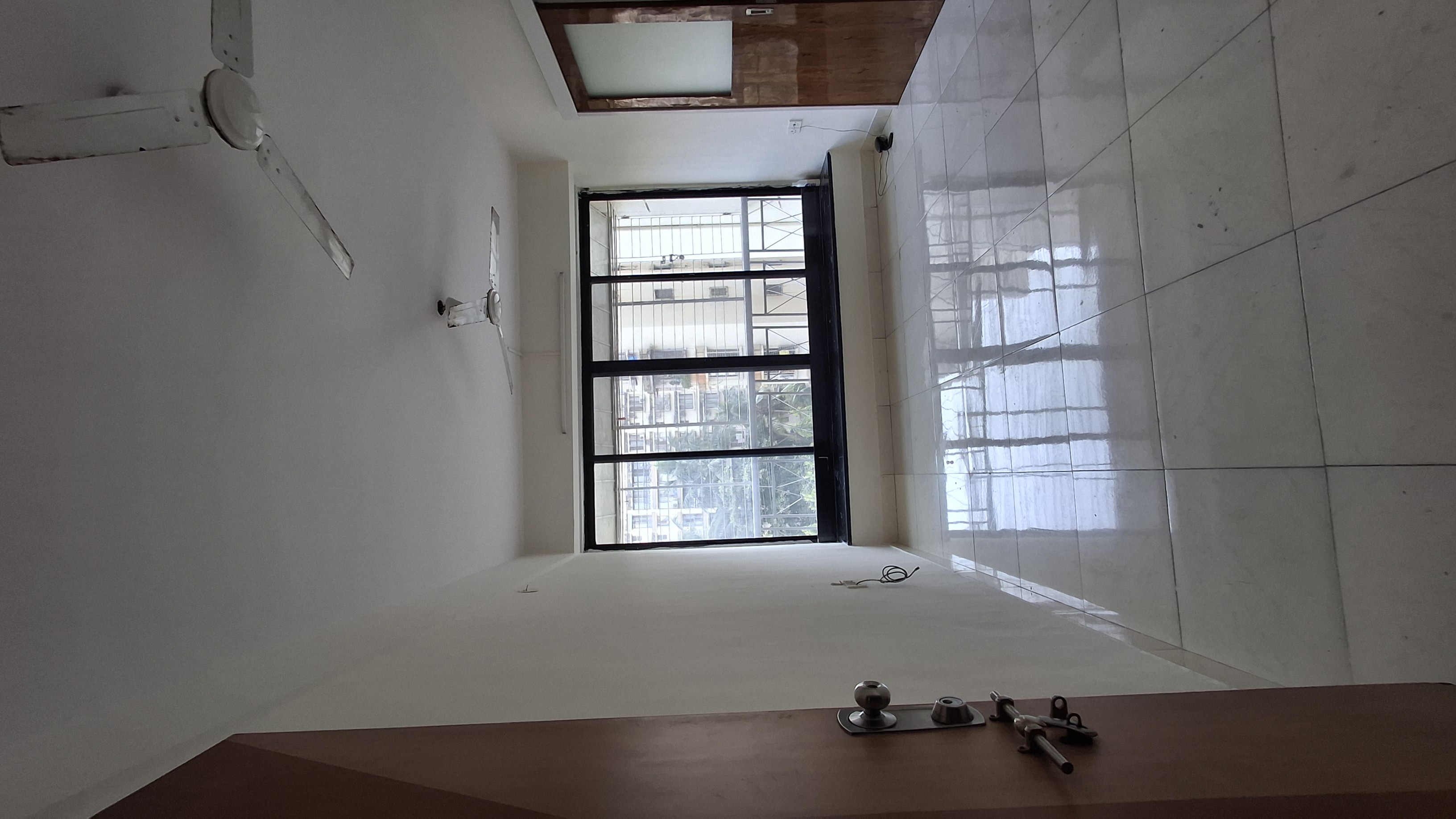 1 BHK Apartment For Rent in Evershine Millennium Paradise
