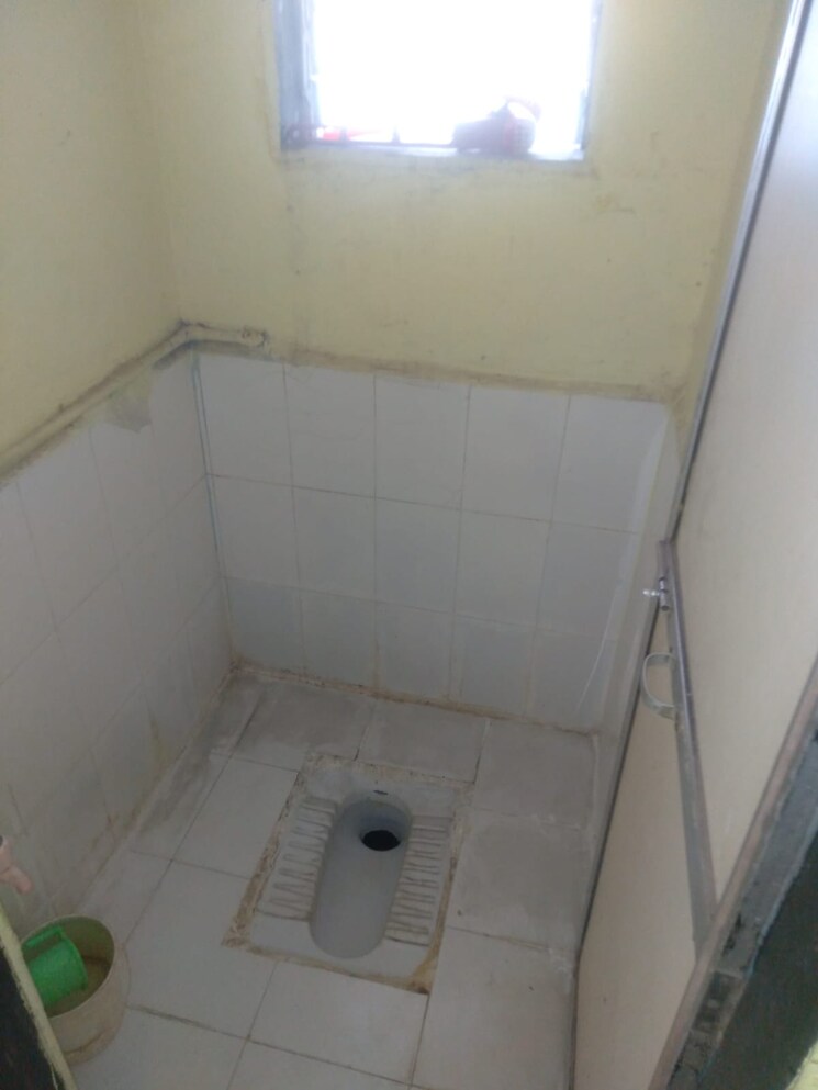 Attached Bathroom, panch pakhadi 1 RK 200 Sq.Ft. Apartment In Panch Pakhadi Thane 9294221