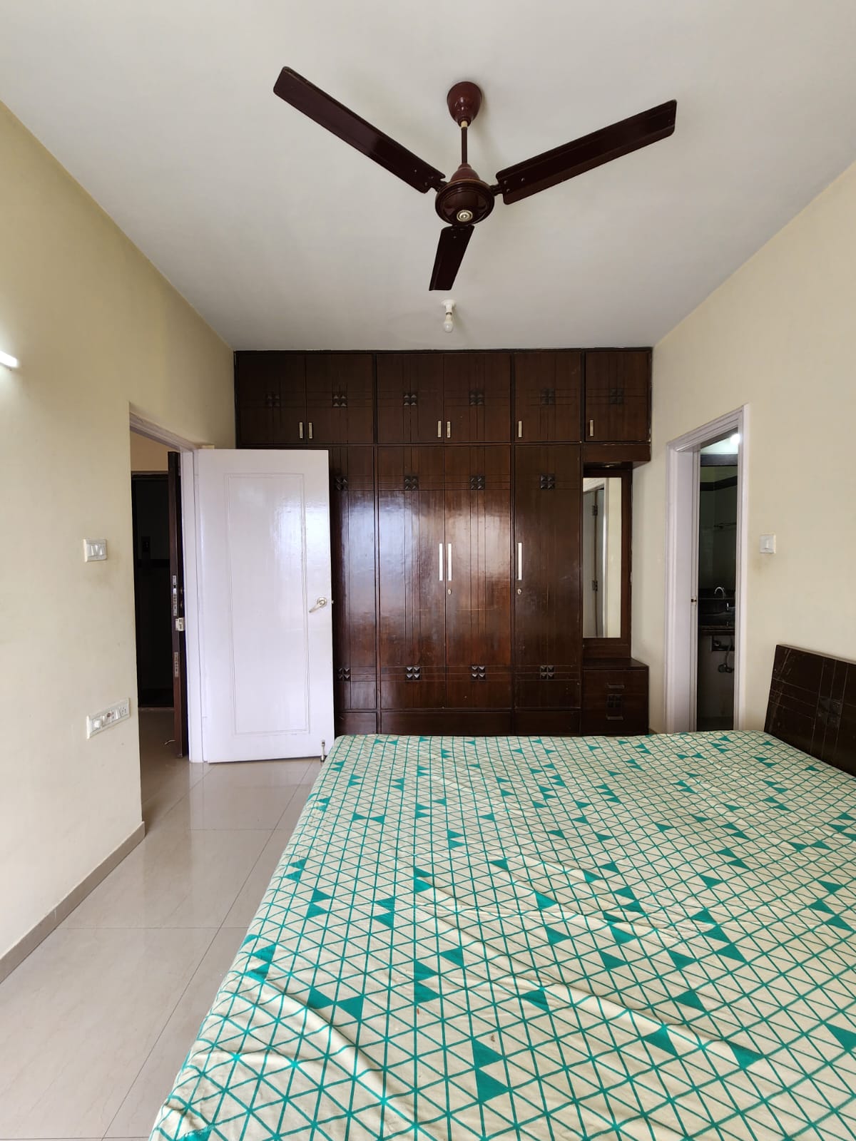 2 BHK Apartment For Sale in Raheja Willows