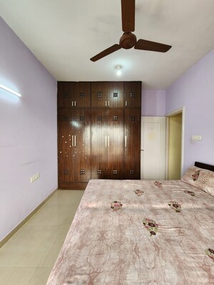 Room in 2 BHK Apartment at Raheja Willows, Kandivali East – for Sale