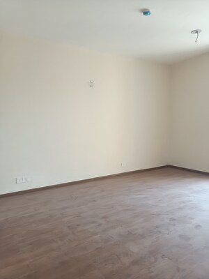 Room in 4 BHK Apartment at The 3C Lotus Panache, Sector 110 – for Sale