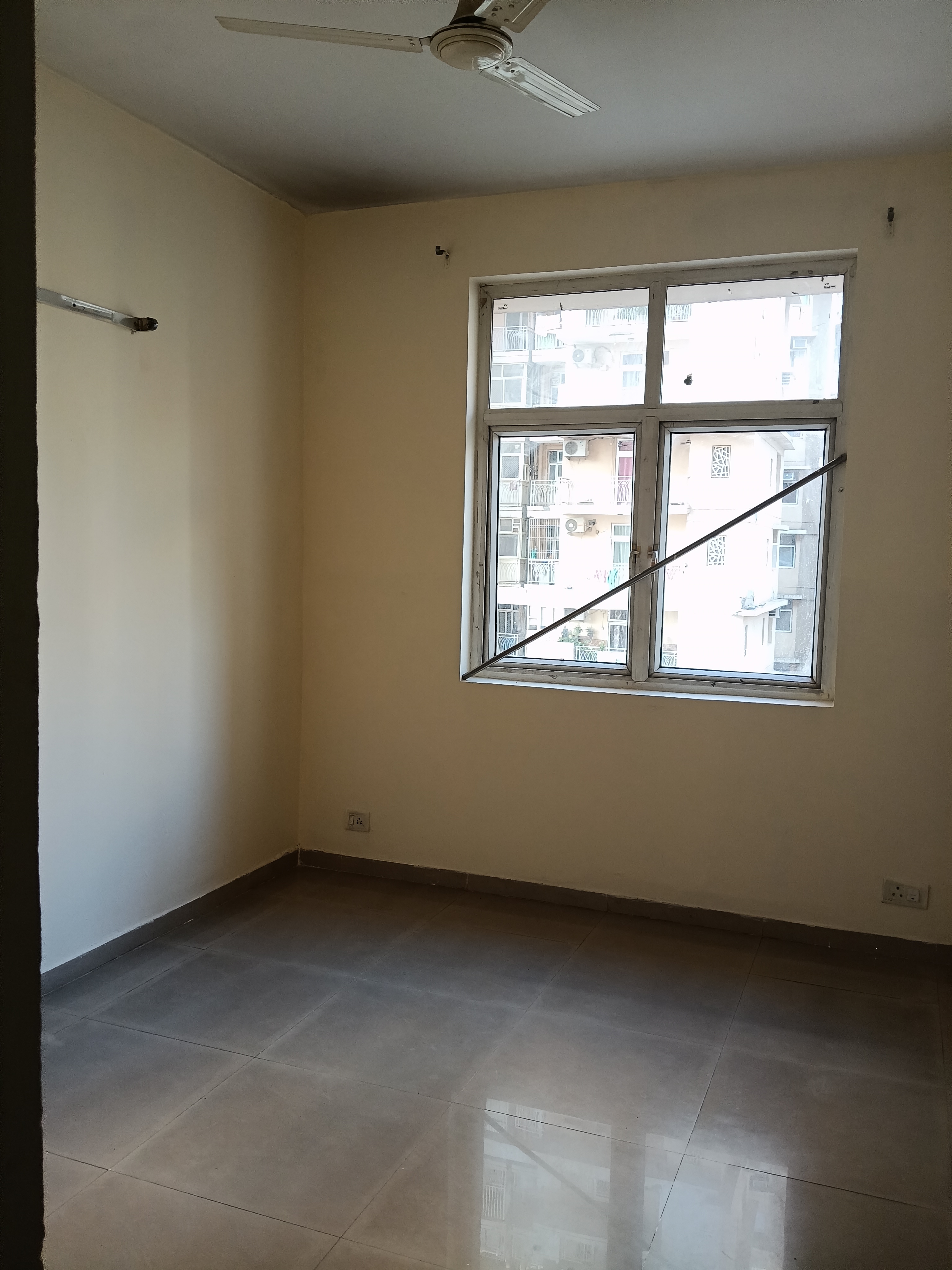 2 BHK 960 Sq.Ft. Apartment in Mahagun Mywoods III