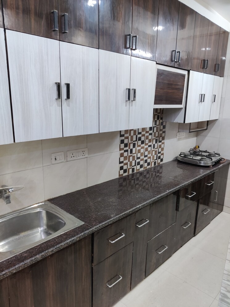 Kitchen, adarsh-apartments-cghs-ltd 2 Bedroom 950 Sq.Ft. Apartment In Paschim Vihar Delhi 9294273