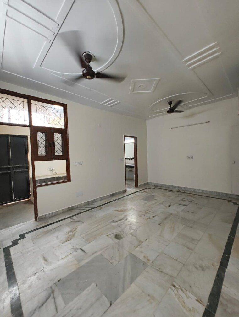 Room, adarsh-apartments-cghs-ltd 2 Bedroom 950 Sq.Ft. Apartment In Paschim Vihar Delhi 9294273