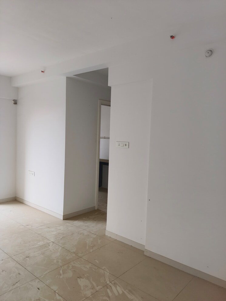 Room, godrej-emerald 2 Bedroom 750 Sq.Ft. Apartment In Ghodbunder Road Thane 9294348