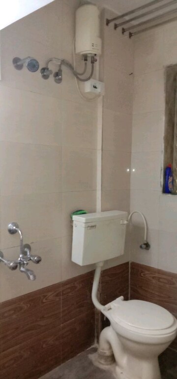 Attached Bathroom in 1 RK Apartment at Dheeraj Savera 1, Borivali East – for Rent
