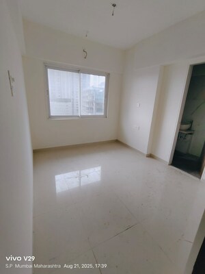 Room in 2 BHK Apartment at Worli – for Rent